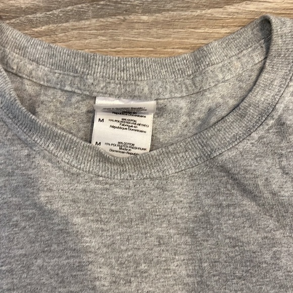 The flat liners Tshirt size medium - Picture 2 of 4